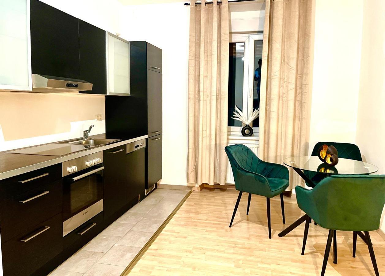 Comfy & Warm City Apartment - Self Check-In Грац Екстер'єр фото